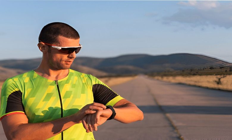 How Sports Tech is Changing Athlete Performance (Wearables, AI, VR)